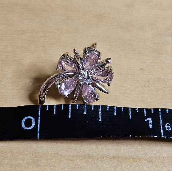 925 CZ stamped pink, clear and sterling silver flower post earrings - Picture 2 of 4